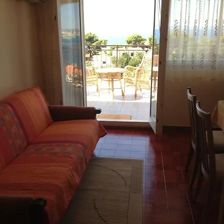 Apartments Arthur Podstrana Room photo