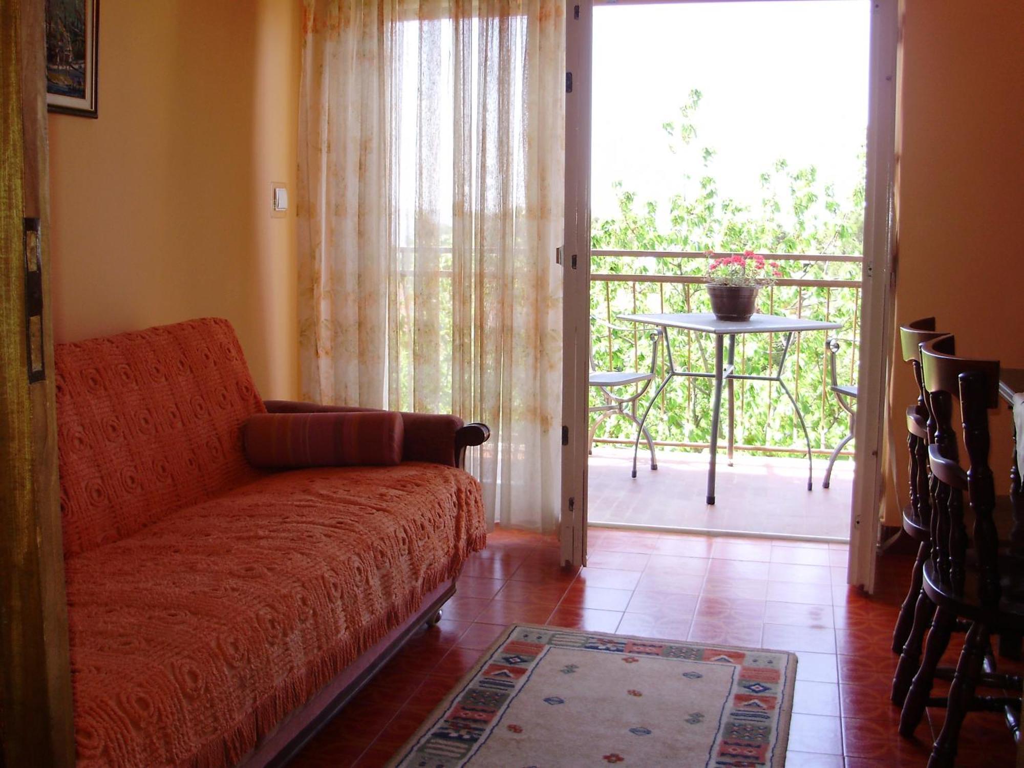 Apartment Arthur Podstrana