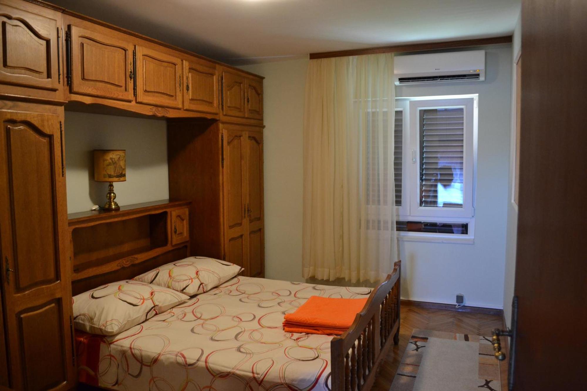 Apartment Arthur Podstrana